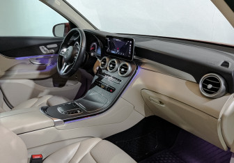 Подержанный автомобиль Mercedes-Benz GLC Coupe 2019 года (13 фото)