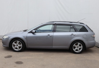 Подержанный автомобиль Mazda 6 Wagon 2005 года (8 фото)