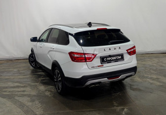 Подержанный автомобиль LADA (ВАЗ) Vesta Wagon 2021 года (4 фото)