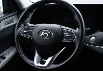 Подержанный автомобиль Hyundai Palisade 2022 года (16 фото)