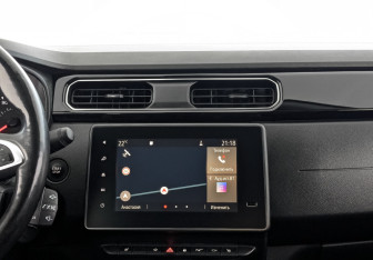 Подержанный автомобиль Renault Arkana 2019 года (17 фото)