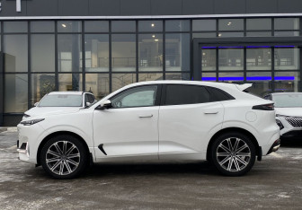 Подержанный автомобиль Changan UNI-K 2022 года (8 фото)