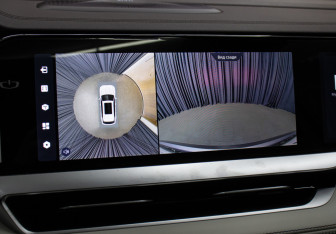 Подержанный автомобиль Geely Monjaro 2023 года (21 фото)