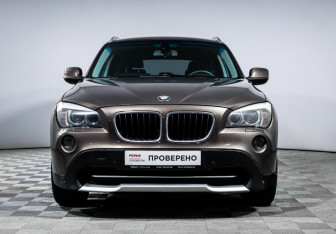 Подержанный автомобиль BMW X1 2012 года (2 фото)