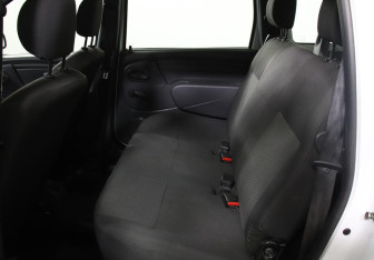 Подержанный автомобиль LADA (ВАЗ) Largus Wagon 2017 года (10 фото)