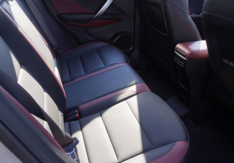 Подержанный автомобиль Geely Coolray 2021 года (10 фото)