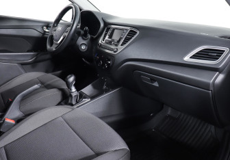 Подержанный автомобиль Hyundai Solaris Sedan 2019 года (10 фото)