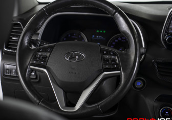 Подержанный автомобиль Hyundai Tucson 2020 года (13 фото)