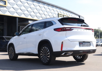 Подержанный автомобиль Exeed TXL 2023 года (7 фото)
