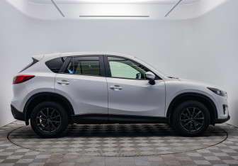 Подержанный автомобиль Mazda CX-5 2015 года (6 фото)