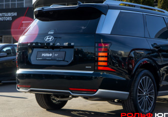 Подержанный автомобиль Hyundai Palisade 2025 года (22 фото)