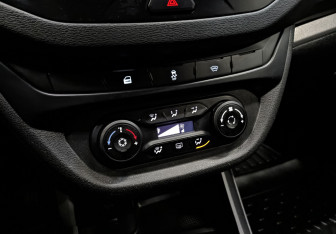 Подержанный автомобиль LADA (ВАЗ) Vesta Wagon 2021 года (27 фото)