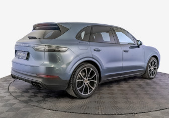 Подержанный автомобиль Porsche Cayenne 2019 года (5 фото)
