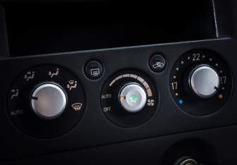 Подержанный автомобиль Mitsubishi Outlander 2007 года (17 фото)