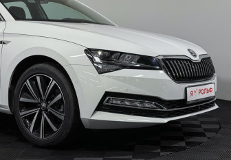 Новый Skoda Superb Liftback 2025 (4 фото)