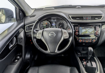 Подержанный автомобиль Nissan Qashqai 2018 года (22 фото)