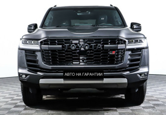 Подержанный автомобиль Toyota Land Cruiser Suv 2021 года (2 фото)