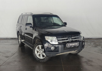 Подержанный автомобиль Mitsubishi Pajero 2007 года (3 фото)