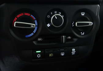 Подержанный автомобиль LADA (ВАЗ) Granta Sedan 2018 года (16 фото)