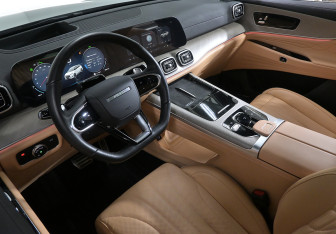 Подержанный автомобиль Jaecoo J8 2024 года (7 фото)