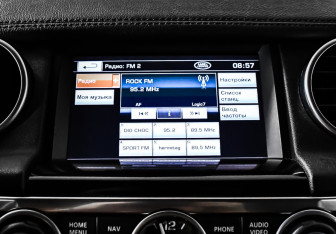 Подержанный автомобиль Land Rover Discovery 2013 года (15 фото)