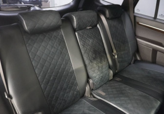 Подержанный автомобиль Hyundai Santa Fe 2010 года (12 фото)