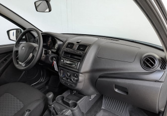 Подержанный автомобиль LADA (ВАЗ) Granta Sedan 2023 года (13 фото)