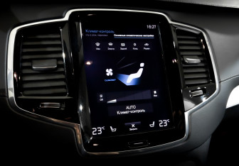 Подержанный автомобиль Volvo XC90 2018 года (26 фото)