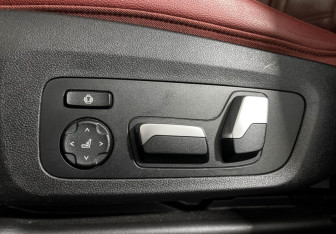 Подержанный автомобиль BMW X4 2020 года (18 фото)