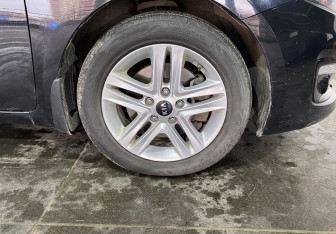 Подержанный автомобиль Kia Ceed Hatchback 2017 года (17 фото)