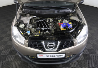 Подержанный автомобиль Nissan Qashqai+2 2011 года (9 фото)