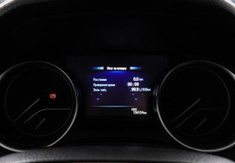 Подержанный автомобиль Toyota Camry Sedan 2018 года (11 фото)