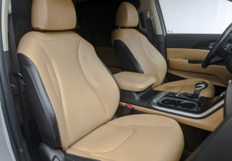 Подержанный автомобиль Kia Carnival 2021 года (23 фото)