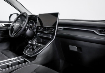 Подержанный автомобиль Haval M6 2023 года (9 фото)