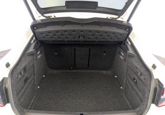 Подержанный автомобиль Skoda Superb Liftback 2021 года (10 фото)