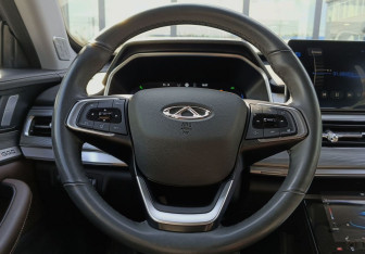 Подержанный автомобиль Chery Tiggo 8 Pro 2023 года (13 фото)