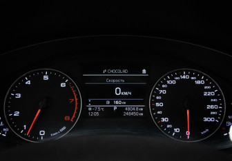 Подержанный автомобиль Audi A6 Sedan 2013 года (11 фото)