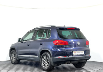 Подержанный автомобиль Volkswagen Tiguan 2011 года (7 фото)
