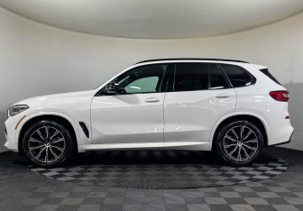 Подержанный автомобиль BMW X5 2019 года (5 фото)