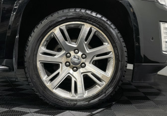 Подержанный автомобиль Cadillac Escalade Suv 2018 года (20 фото)