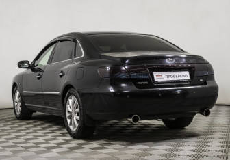 Подержанный автомобиль Hyundai Grandeur 2007 года (7 фото)