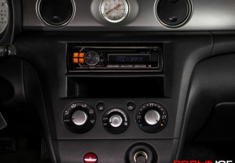 Подержанный автомобиль Mitsubishi Outlander 2006 года (12 фото)