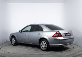 Подержанный автомобиль Ford Mondeo Sedan 2005 года (7 фото)
