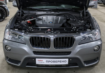 Подержанный автомобиль BMW X3 2012 года (9 фото)