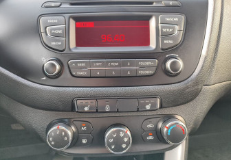 Подержанный автомобиль Kia Ceed Hatchback 2016 года (14 фото)