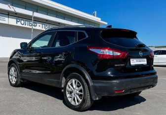 Подержанный автомобиль Nissan Qashqai 2018 года (7 фото)