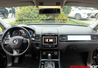Подержанный автомобиль Volkswagen Touareg 2010 года (10 фото)