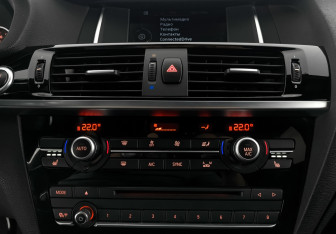 Подержанный автомобиль BMW X4 2018 года (17 фото)