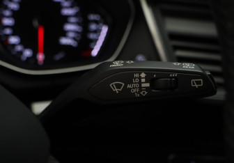 Подержанный автомобиль Audi Q5 2018 года (13 фото)