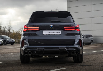 Подержанный автомобиль BMW X5 2019 года (10 фото)